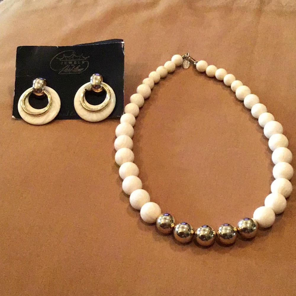 Park Lane Vintage Necklace and Earring Set NWOT
